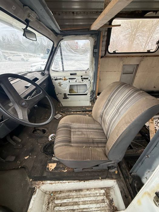 Kamper na bazie Forda transita mk2