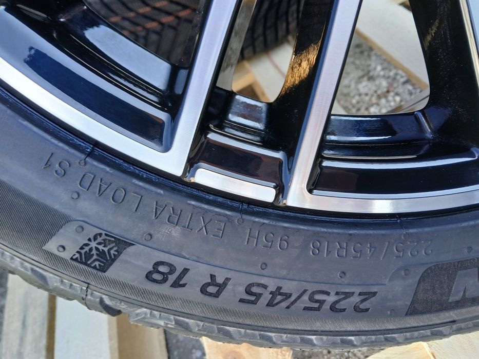 Komplet nowe koła zimowe mercedes w206 c-klasa 225/45r18 michelin MO