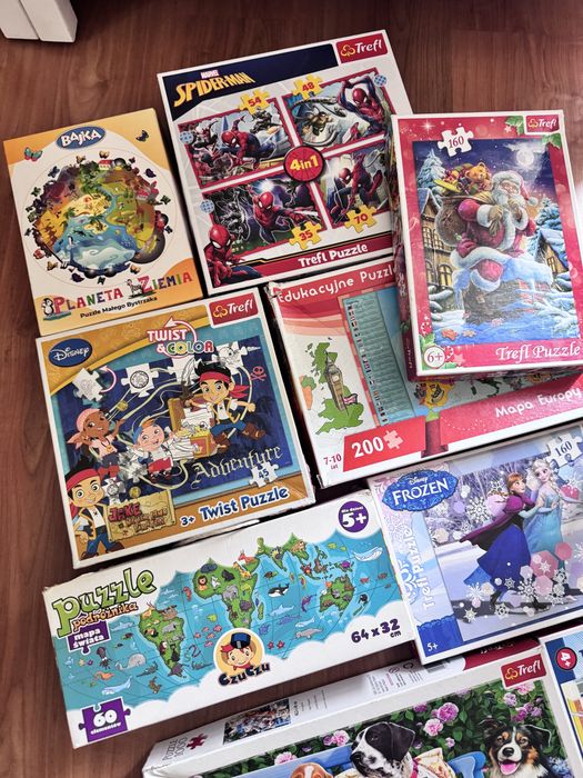 Duży zestaw puzzli różne rodzaje