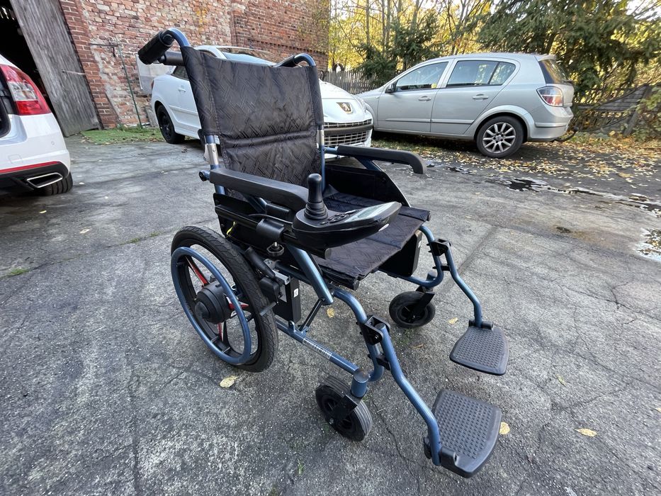 Wózek inwalidzki elektryczny