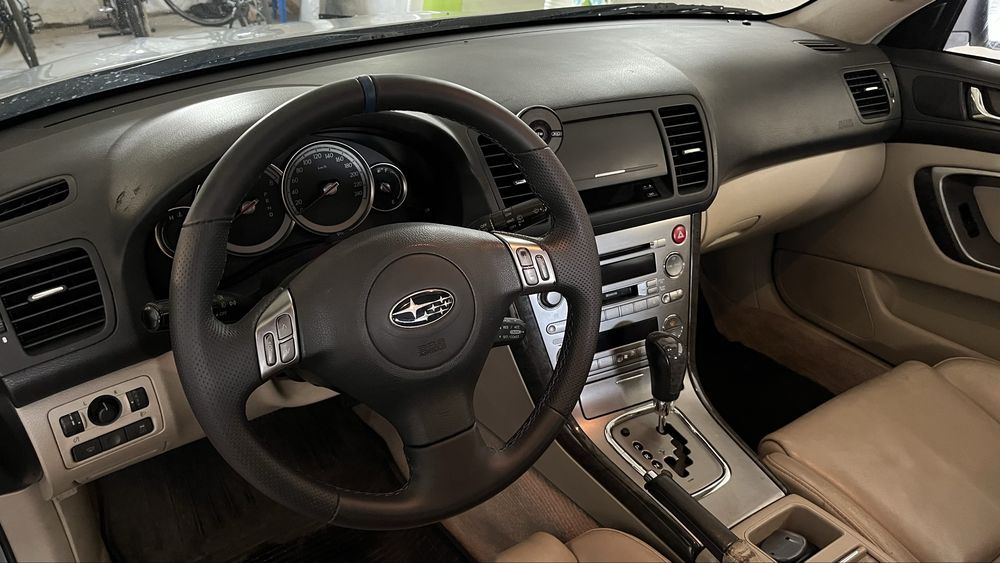 Subaru Legacy Outback 3.0 H6