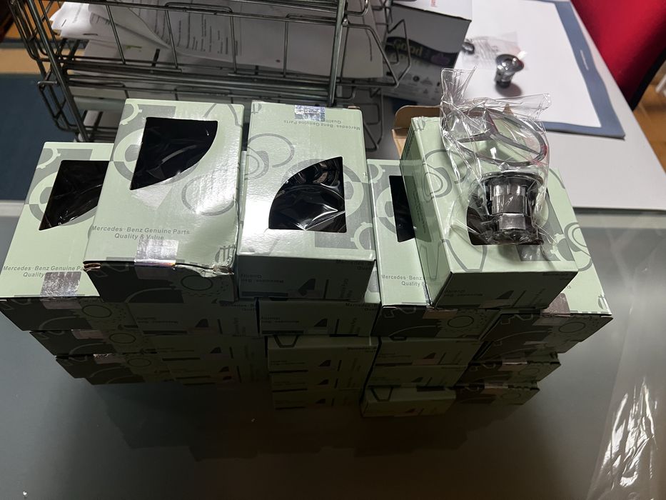 Emblema capit mercedes benz original