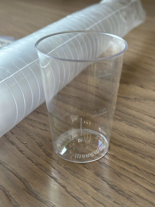 Одноразовий посуд для кенді бару