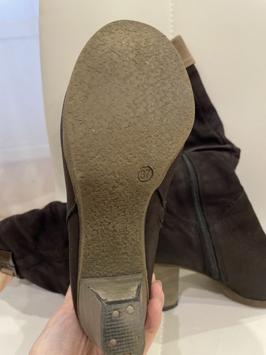 Демісезонні Жіночі сапоги з нубука 37 розмір