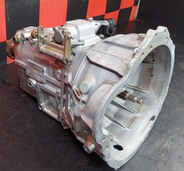 Caixa de velocidades manual NISSAN Cabstar Chassis (F24M, F24W)