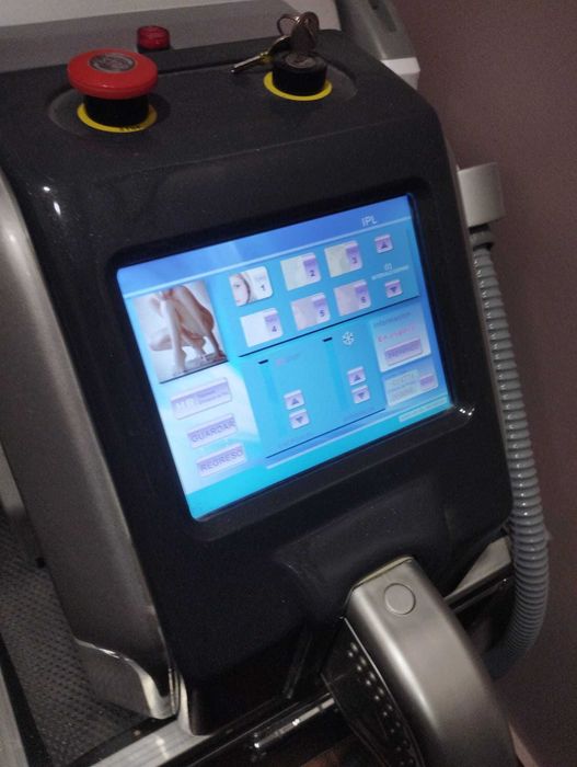 Máquina de luz pulsada