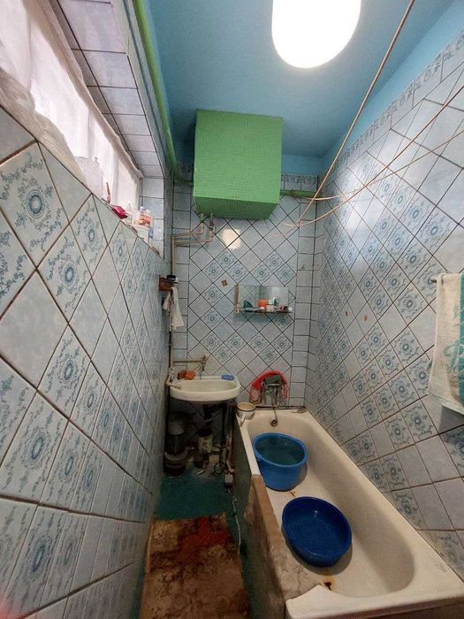 Продам 1\2 частину будинку с. Зідьки