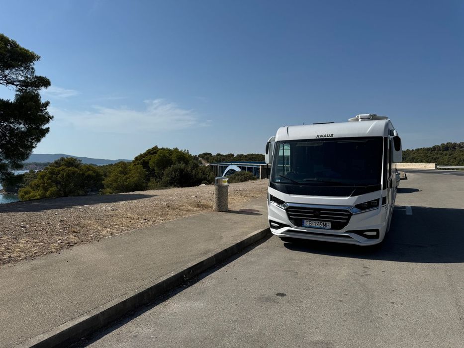 Mercedes-Benz Klasa E Knaus LiVE Meg
