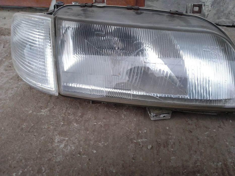 Передні фари лампи Volkswagen Sharan