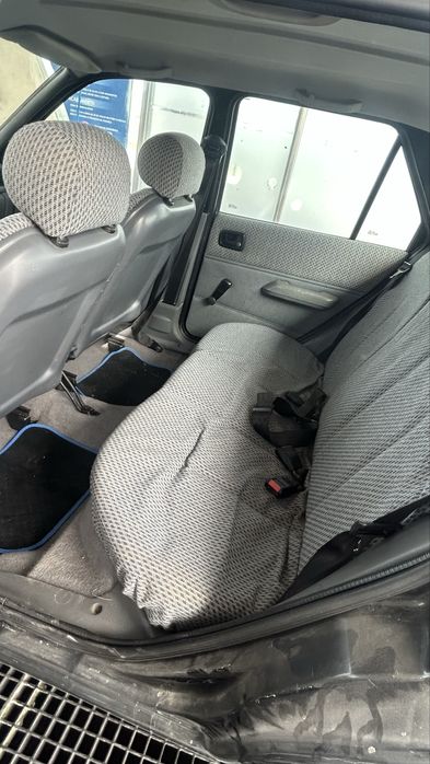 Vende-se Ford Fiesta 1.1 em excelente estado