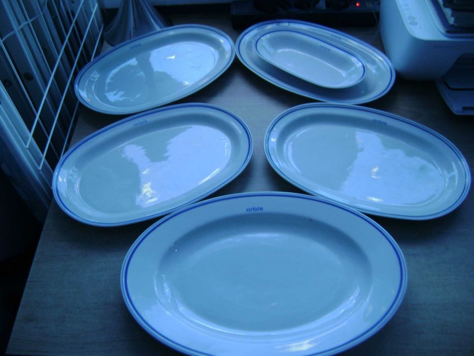 Starocie z PRL - Stare naczynia ORBIS = Zestaw 6 półmisków z porcelany Lubiana TANIO