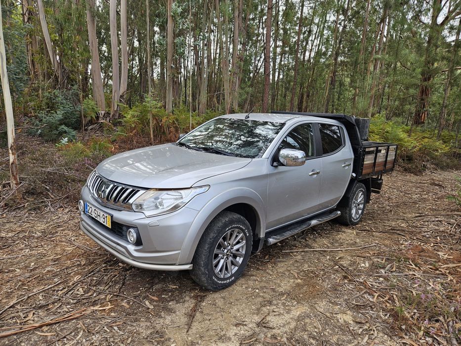 Mitsubishi L200 2.4 DI-D 181cv | 4x4 | Cabina Dupla | 2016