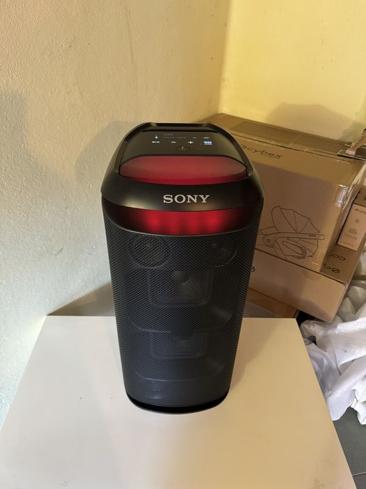 Портативна колонка. Sony SRS-XV 800.