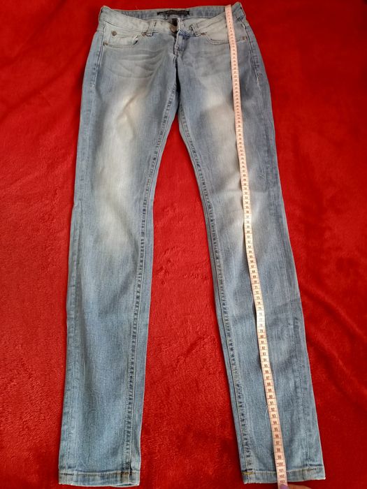 Jeansy Bershka, roz.34.