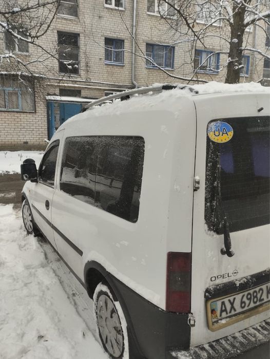 Opel combo 2002год 1.7 дизель !