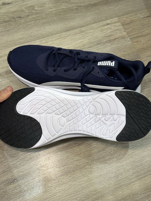 Продам новые кроссовки puma