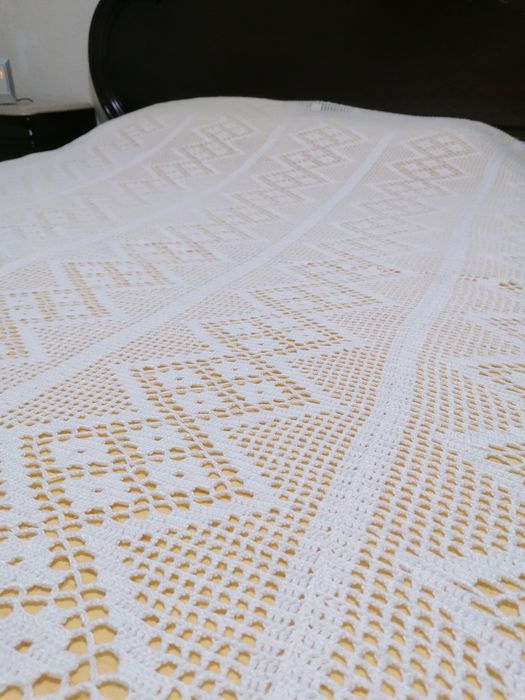 Colcha em croché feita à mão para cama de casal