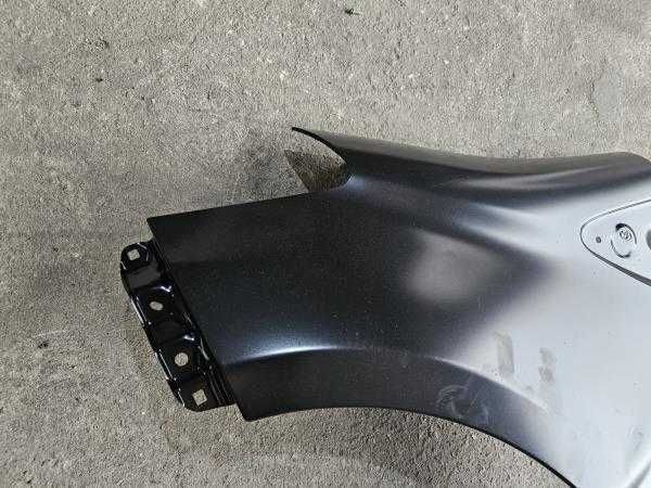 Guarda-lamas esquerdo TOYOTA Yaris Van (_P13_), de 2012 a 2020 l 116213
