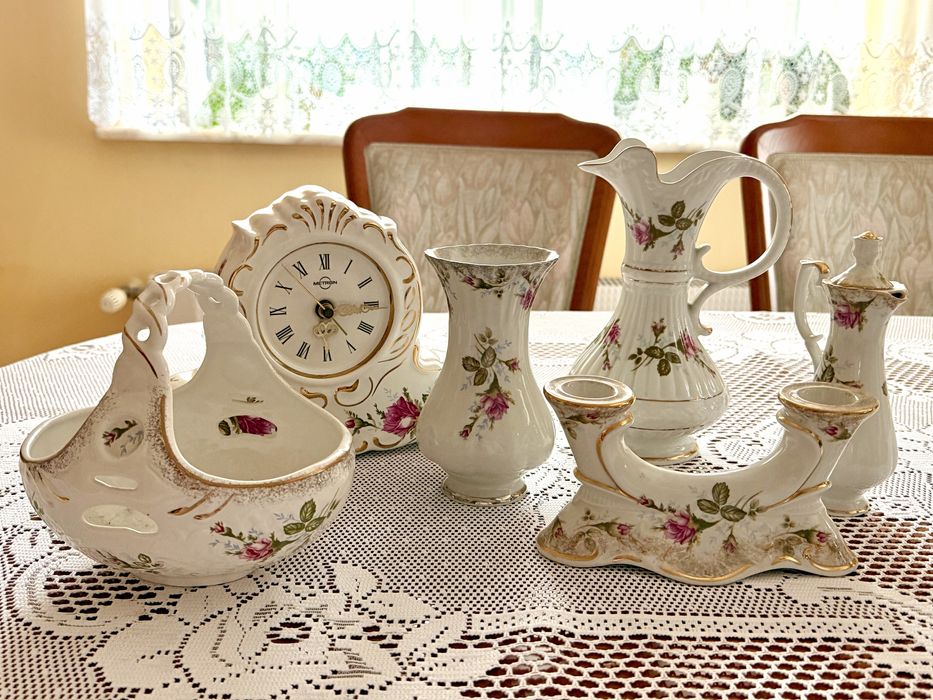 Piękny zestaw porcelany Chodzież - klasyka z różami
