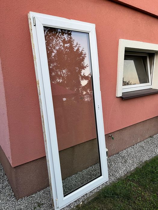 Drzwi balkonowe białe obustronnie