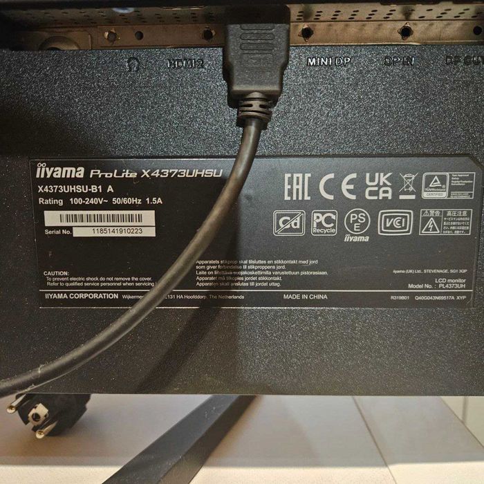 Монітор IIYAMA X4373UHSU-B1
