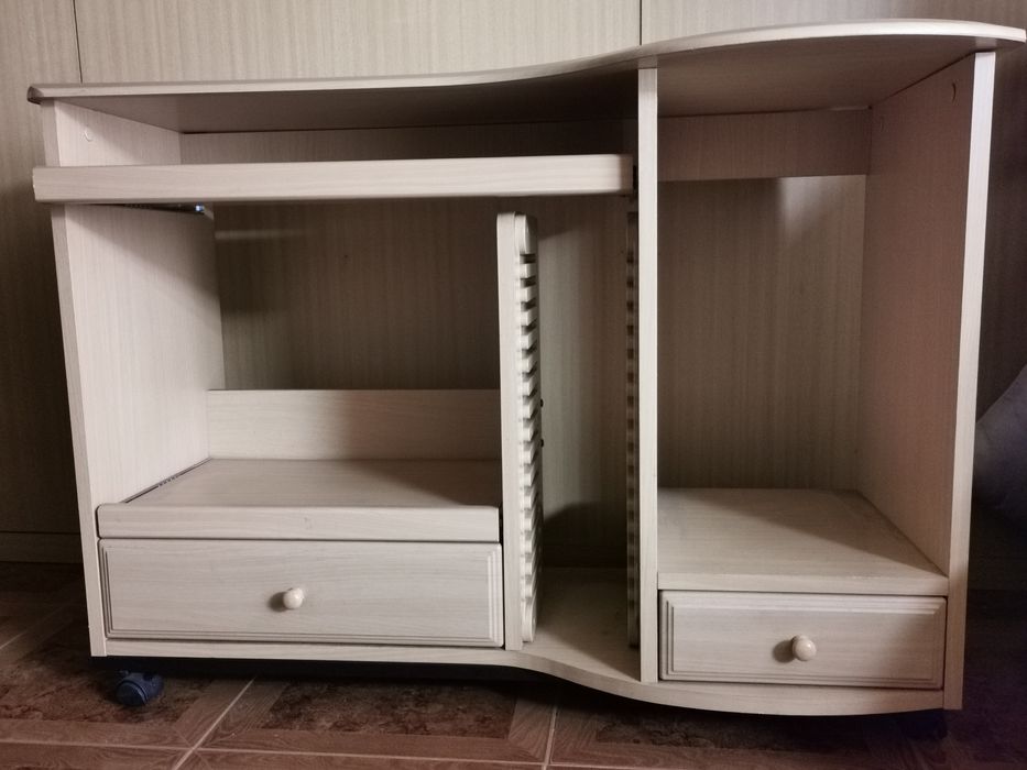 Secretária para computador