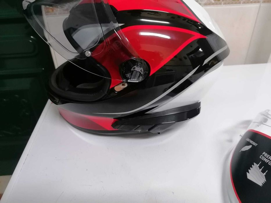 Capacete AGV com Auricular Bluetooth + Viseira Extra para o Sol - Novo