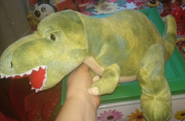 игрушка крупный динозaвр дракон как новенький британия wilko