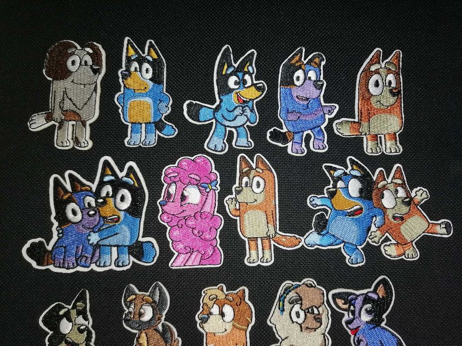 Lote 16 Patches Bluey e Bingo