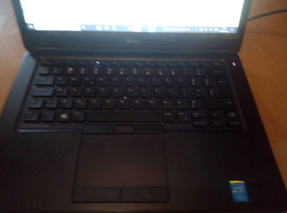 Laptop Dell 8 GB 5450