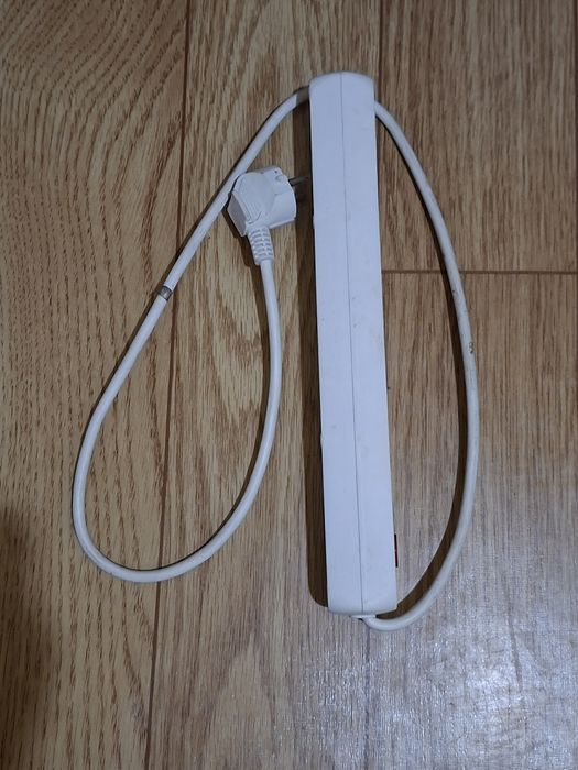 Przedłużacz elektryczny 1.5 m.