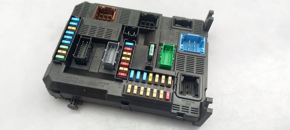 Caixa fusíveis / SAM / BSI PEUGEOT 208