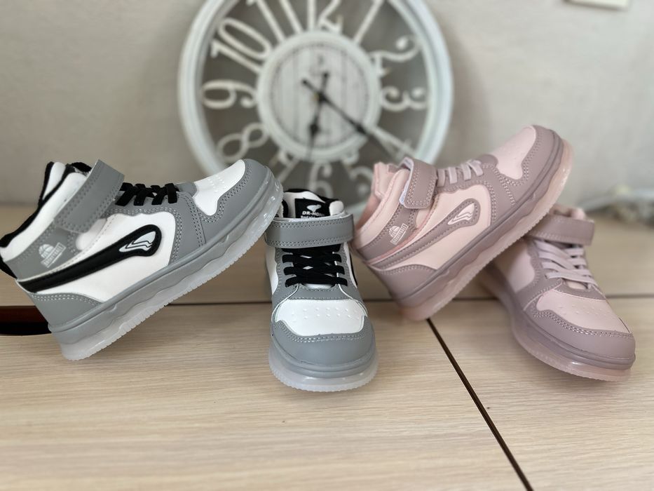 Продам залишки дитячого взуття оптом!