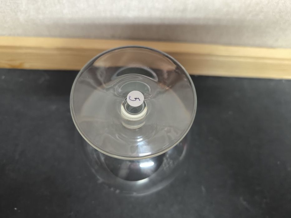 Copo CRF em Vidro 
Copo aguardente elegante com a gravação CRF.

- Des