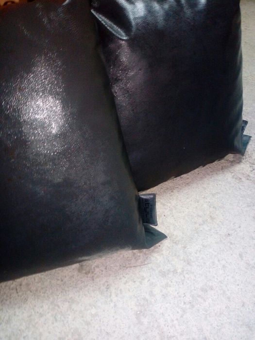 Almofada preta exterior