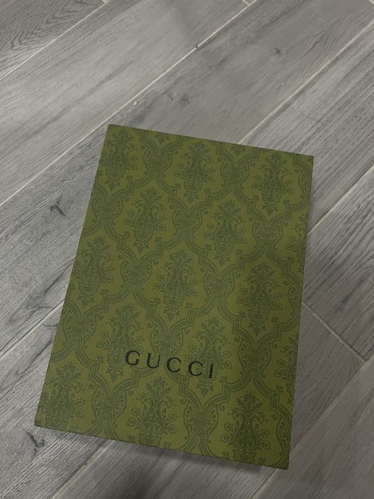 Mala gucci com caixa