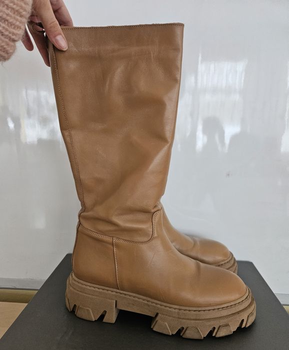 Brązowe karmelowe buty kozaki Ovye skóra naturalna skórzane