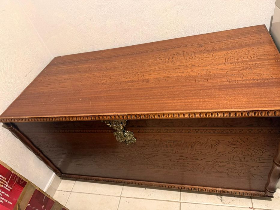 Arca de madeira impecável 50euros zona do porto