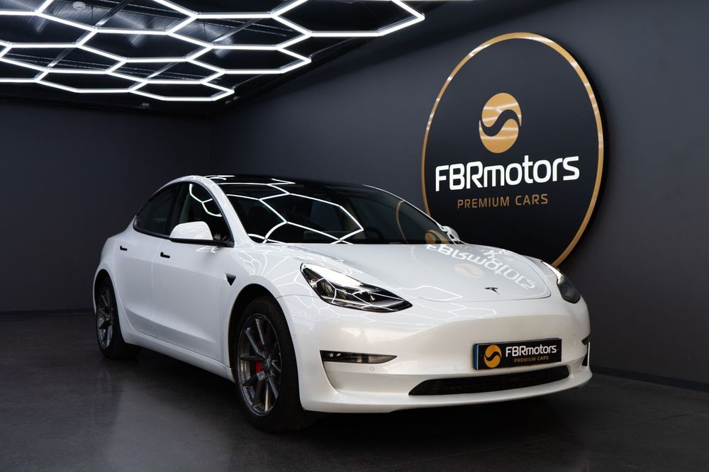 Tesla Model 3 Long-Range Dual Motor AWD