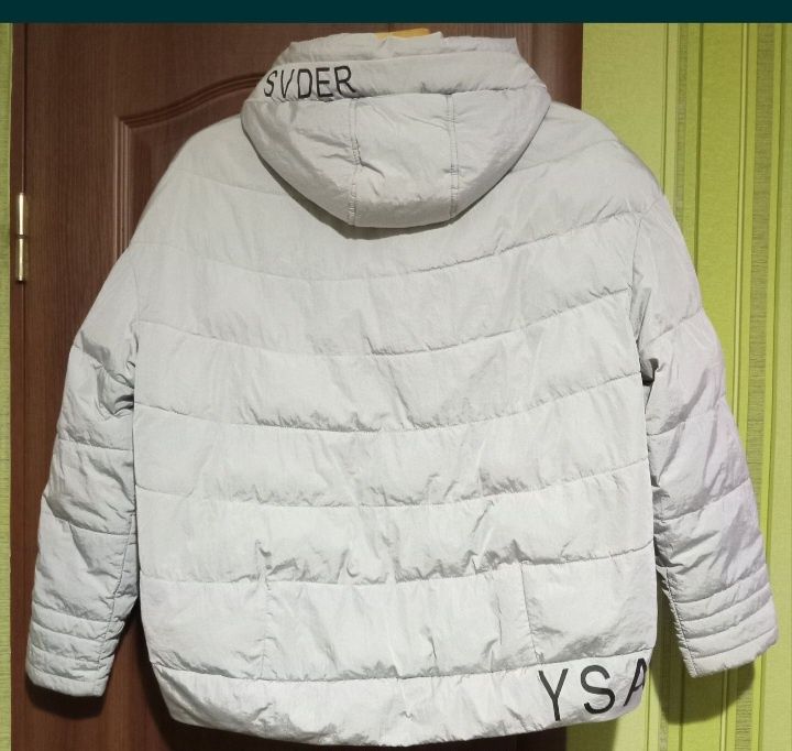 Курточка демисезон,весна,осень.