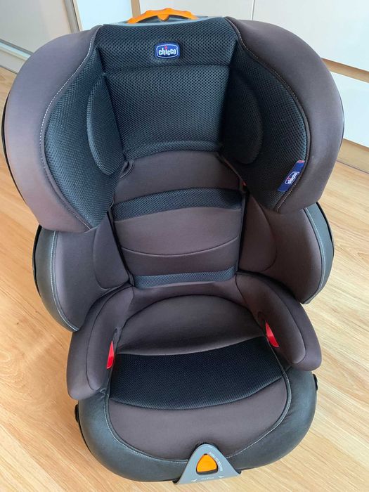 Fotelik samochodowy Chicco OASYS 2-3 Fixplus EVO Jet Black
