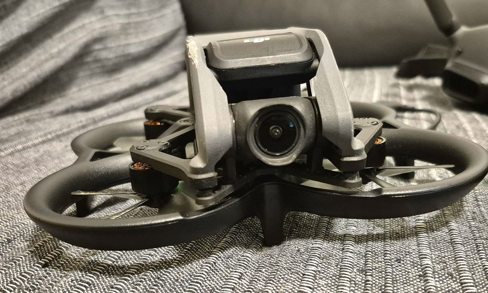 Vendo Drone DJI Avata  , bateria e caixa