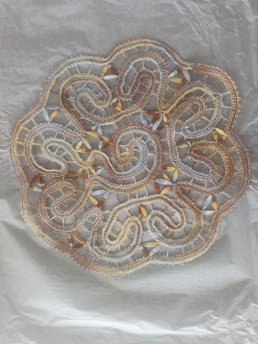 Renda de bilros feita á mão