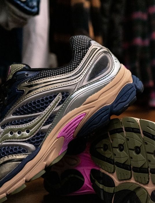 Saucony ProGrid Omni 9 OG Blue/Brush