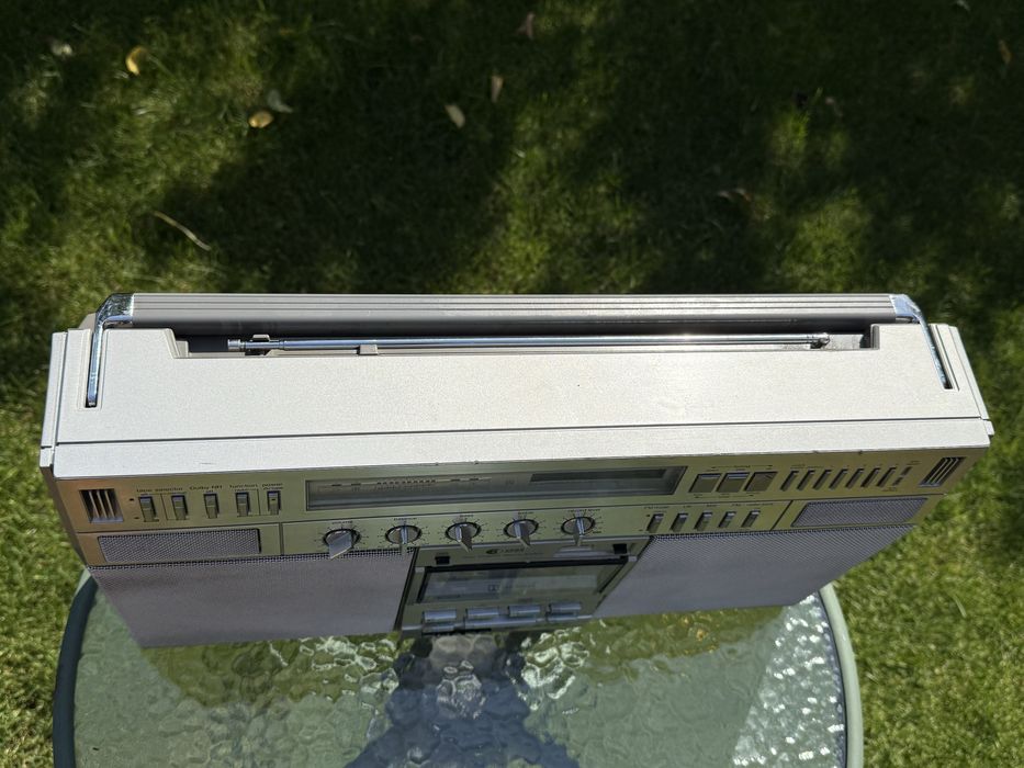 Продам магнитолу SHARP GF-9797H