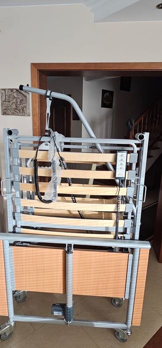 Podnoszone Łóżko Rehabilitacyjne PB 325