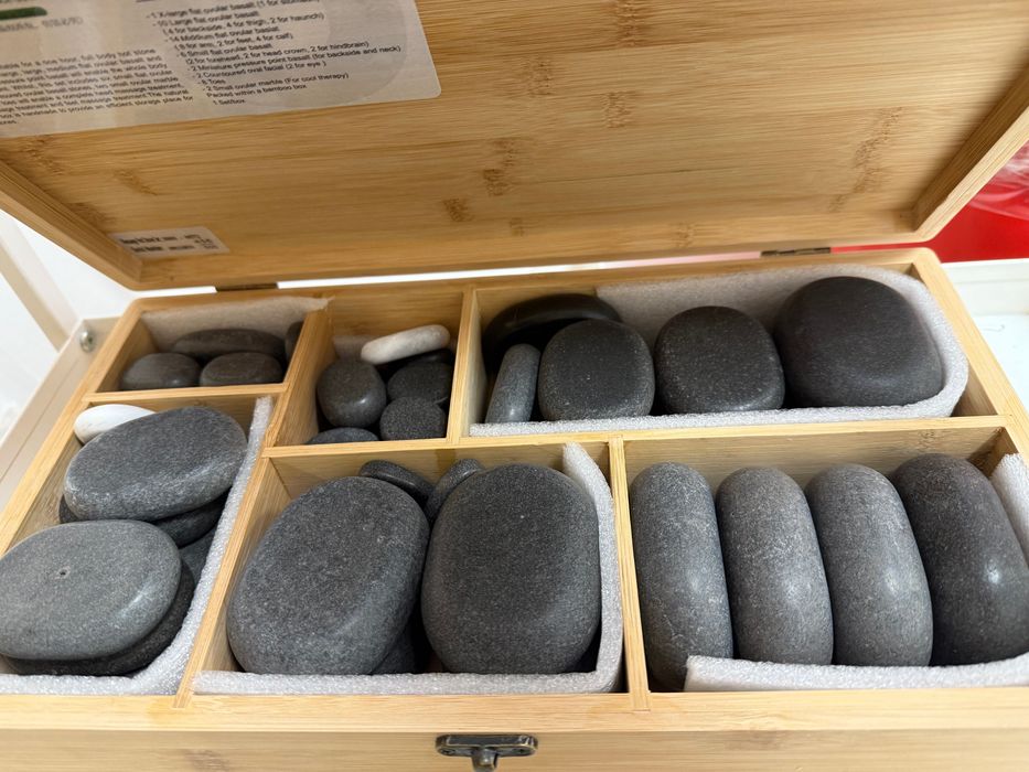 Zestaw kamieni do masażu z podgrzewaczem