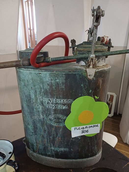 Pulverizador antigo