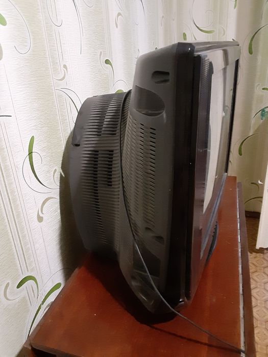 Продаётся телевизор Samsung