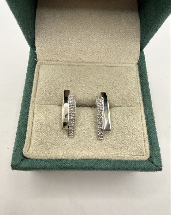 Złote kolczyki z diamentami 0,15ct